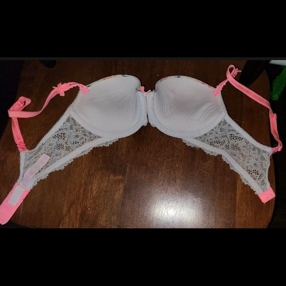 Victoria’s Secret Dream Angels Push Up Bra - Picture 3 of 4